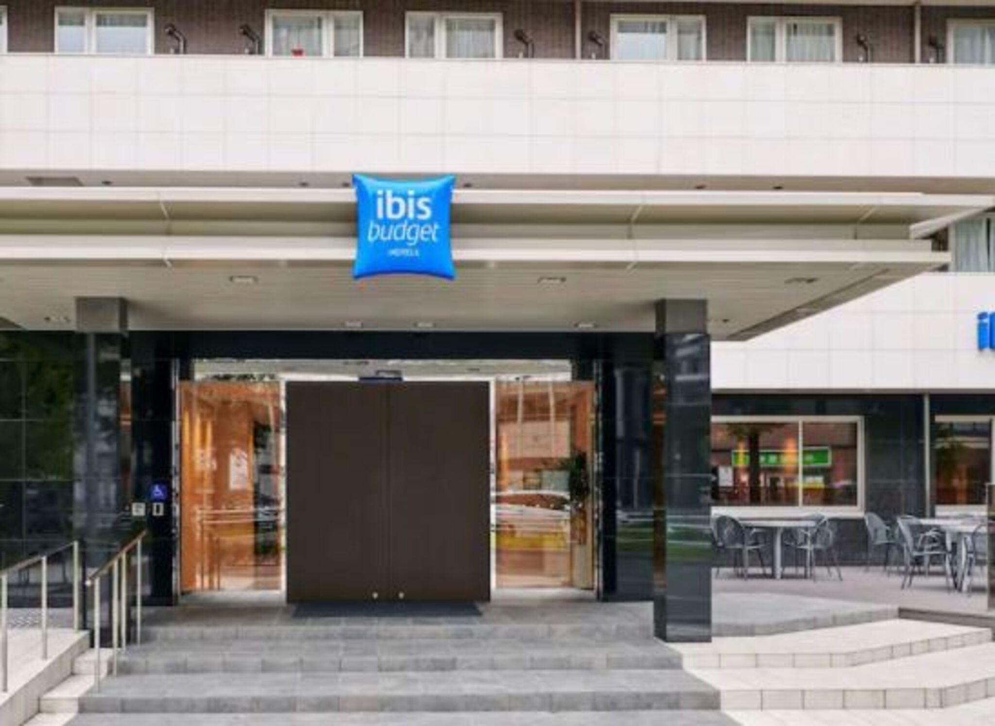 Ibis Budget Osaka Umeda Екстер'єр фото